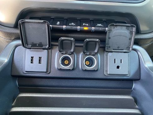 Used 2018 Chevrolet Silverado 1500 LTZ Z71 w/ LTZ Plus Package AWD/4WD image 25