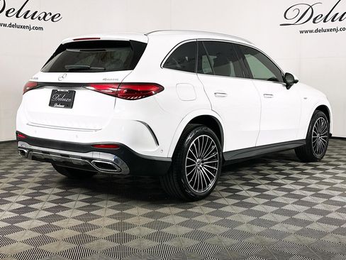 Used 2025 Mercedes-Benz GLC 350e 4MATIC w/ AMG Line image 6