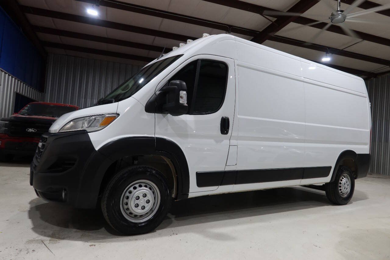 Used 2024 RAM ProMaster 2500 w/ Safety Group FWD image 1