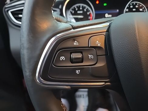 Used 2023 Buick Encore GX Select w/ Sport Touring Package image 25