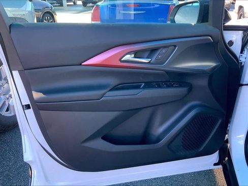 New 2026 Chevrolet Equinox EV RS FWD image 10