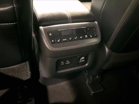 Used 2023 Nissan Pathfinder Platinum AWD/4WD image 29
