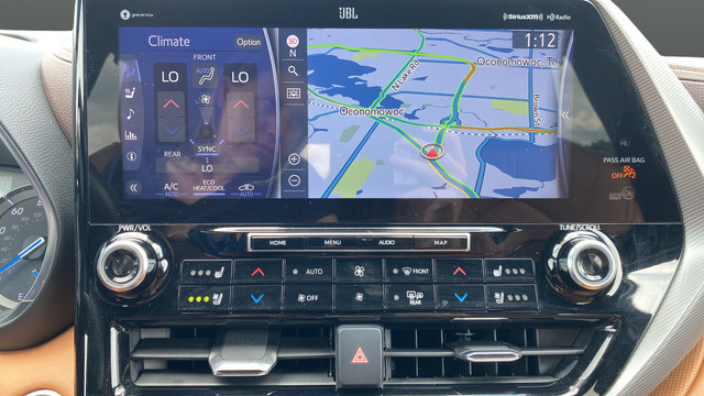 Used 2021 Toyota Highlander Platinum AWD/4WD image 14
