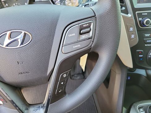 Used 2017 Hyundai Santa Fe Sport FWD image 26