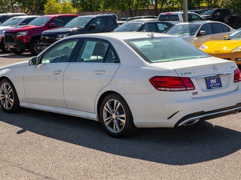 Used 2014 Mercedes-Benz E 250 BlueTEC 4MATIC Sedan image 7