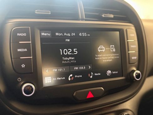 Used 2023 Kia Soul LX FWD image 25