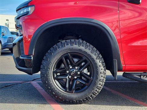 Used 2021 Chevrolet Silverado 1500 LT Trail Boss w/ Bed Protection Package image 16