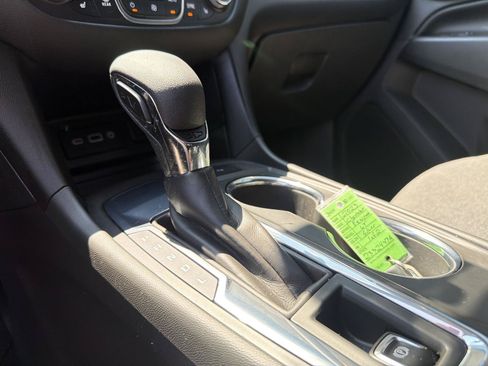 Used 2023 Chevrolet Equinox LT FWD image 29