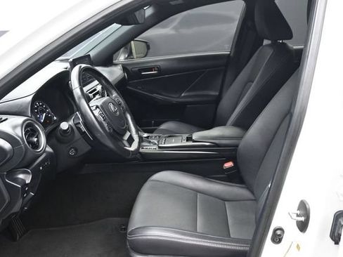 Used 2022 Lexus IS 300 w/ Premium Package RWD image 6