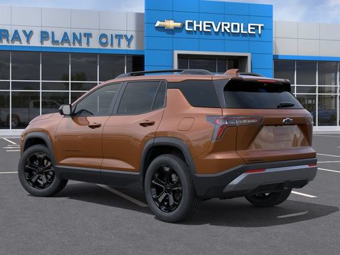 New 2027 Chevrolet Equinox LT w/ Convenience Package II FWD image 3