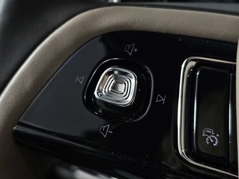 Used 2020 Lincoln Aviator Reserve w/ Equipment Group 201A image 39