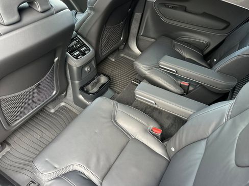 New 2026 Volvo XC90 T8 Ultra w/ Lounge Package AWD/4WD image 11