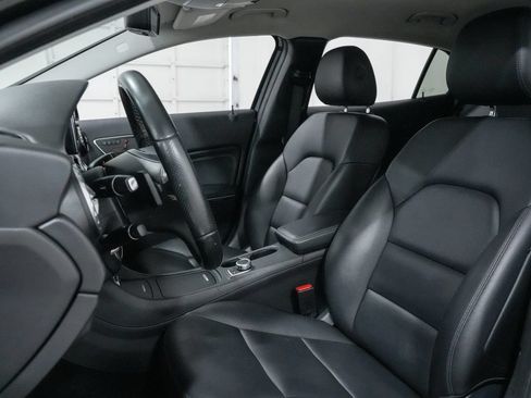 Used 2015 Mercedes-Benz GLA 250 4MATIC image 9