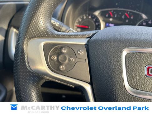 Used 2022 GMC Terrain SLE AWD/4WD image 9
