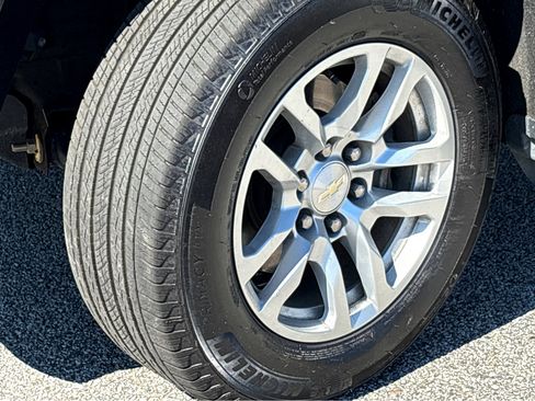 Used 2019 Chevrolet Silverado 1500 LTZ w/ LTZ Convenience Package image 22