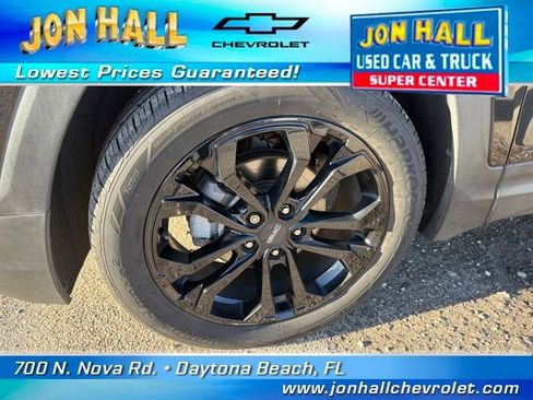 Used 2020 GMC Terrain SLE w/ Driver Convenience Package image 13