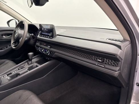 Certified 2023 Honda Accord EX image 23