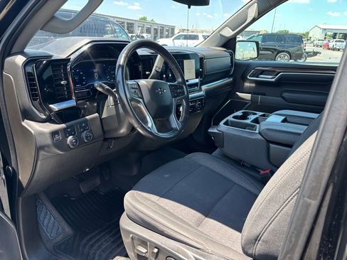 Certified 2022 Chevrolet Silverado 1500 RST AWD/4WD image 8