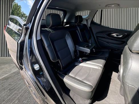Used 2023 GMC Terrain AT4 AWD/4WD image 27
