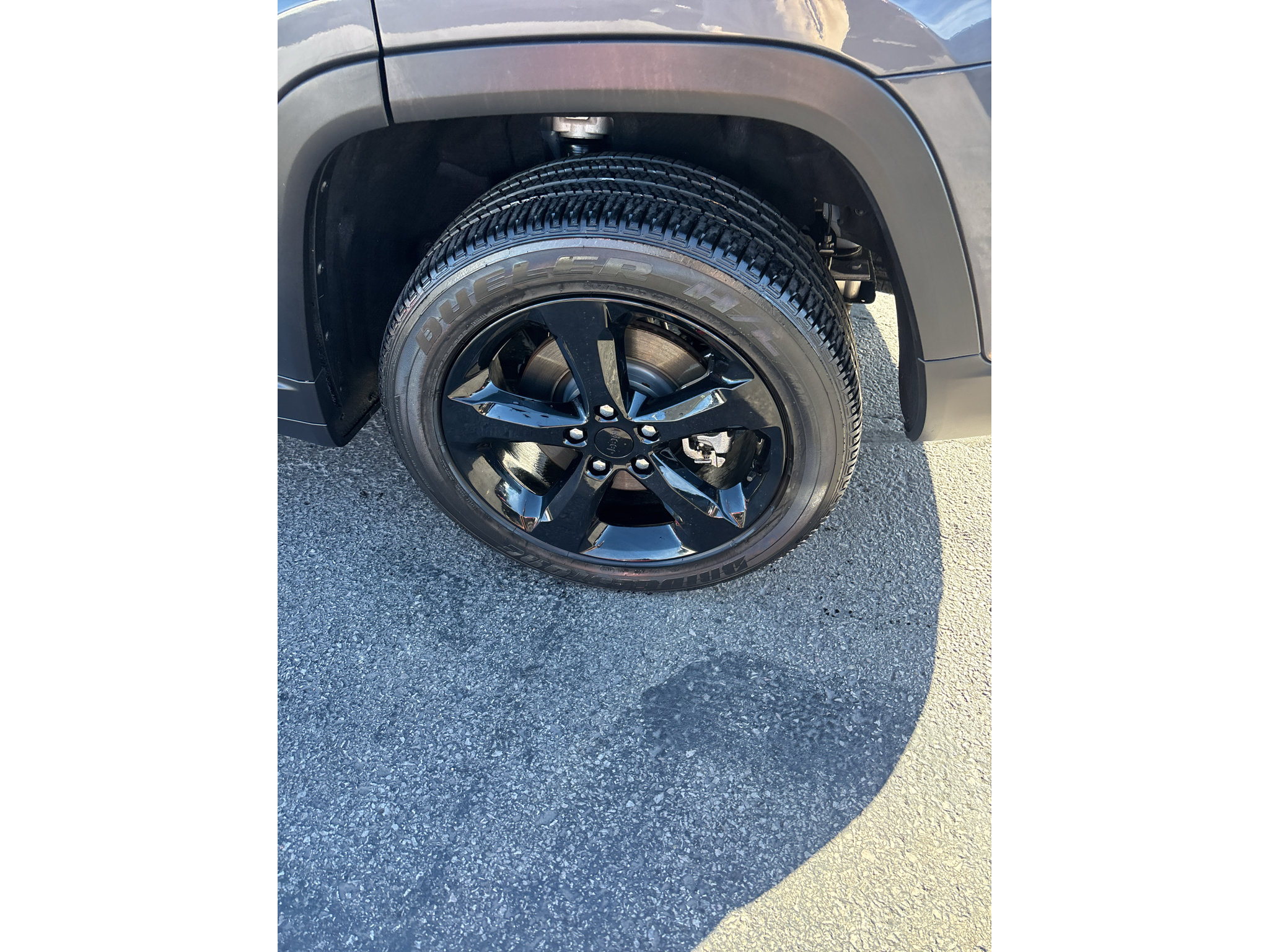 Used 2023 Jeep Grand Cherokee L Laredo AWD/4WD image 9