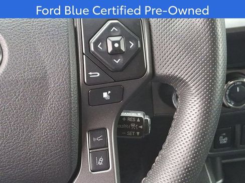 Used 2022 Toyota Tacoma TRD Sport image 22