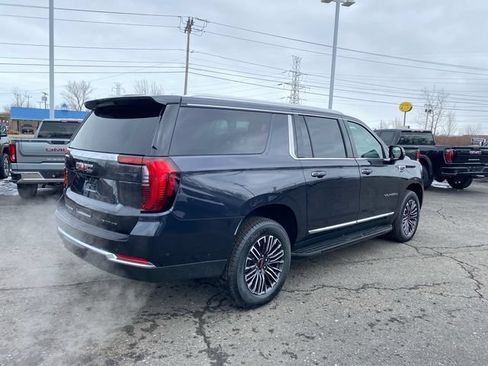 Used 2026 GMC Yukon XL Elevation w/ LPO, Floor Liner Package AWD/4WD image 6