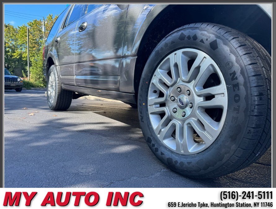 Used 2012 Ford Expedition Limited AWD/4WD image 9