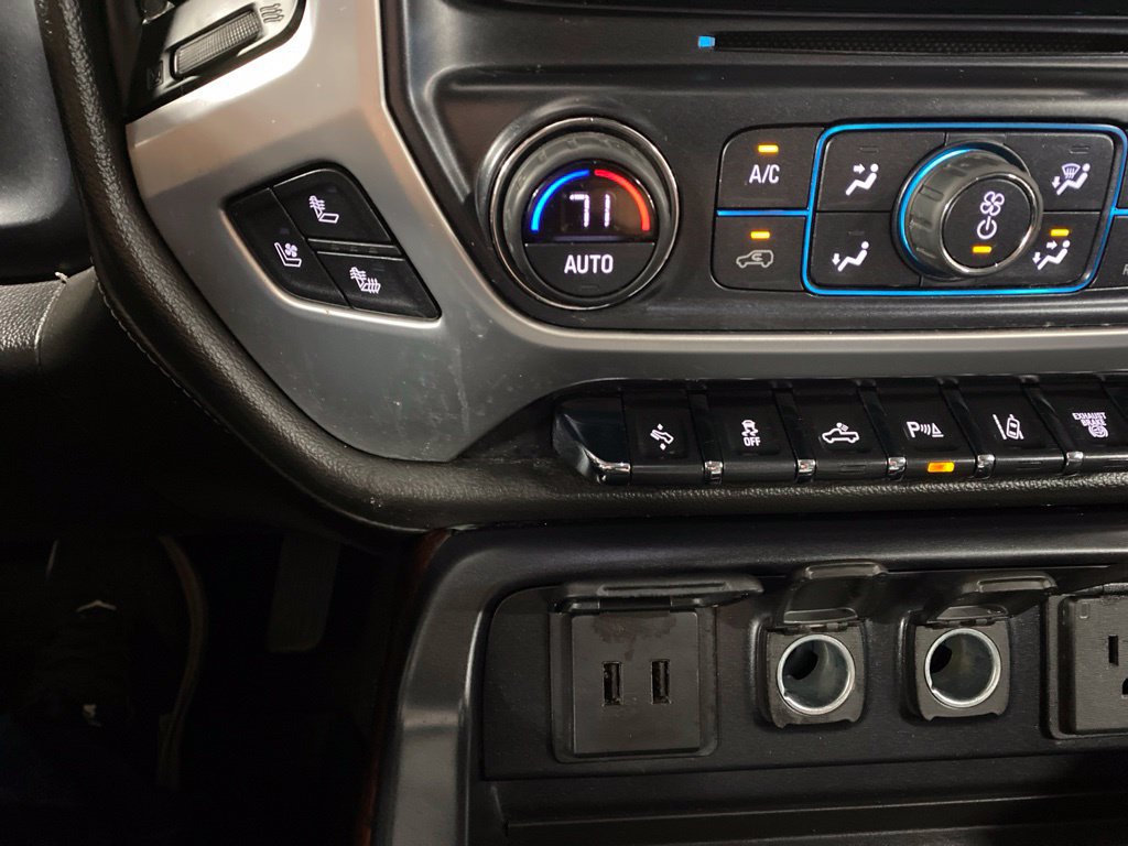 Used 2019 GMC Sierra 2500 SLT w/ Duramax Plus Package AWD/4WD image 44