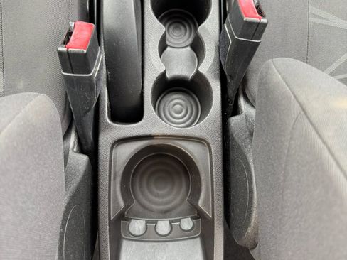 Used 2014 Ford Fiesta S FWD image 41