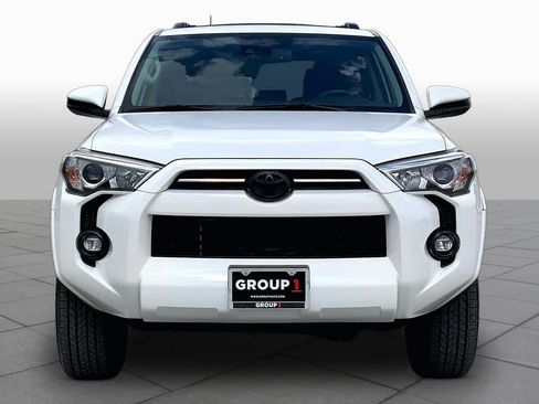 Used 2022 Toyota 4Runner SR5 RWD image 4