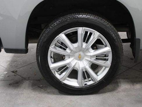Used 2024 Chevrolet Silverado 1500 High Country w/ High Country Premium Package image 62