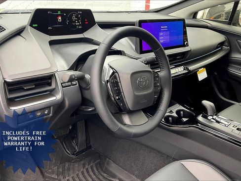 New 2026 Toyota Prius Plug-In Hybrid FWD image 7