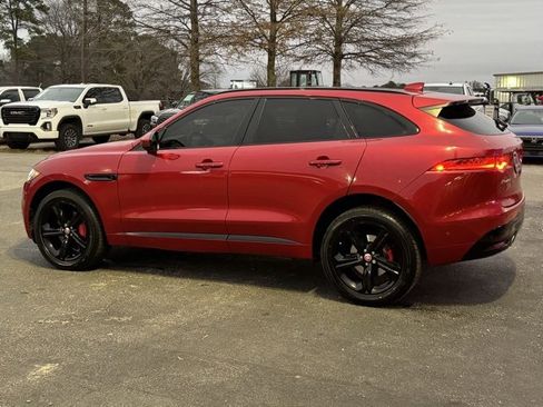 Used 2019 Jaguar F-PACE S image 5