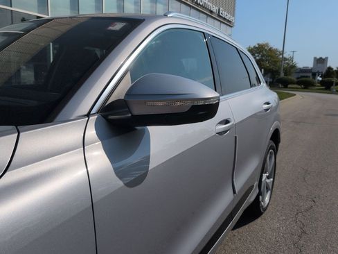 New 2025 Audi Q5 Premium Plus image 32