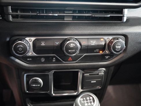 Used 2024 Jeep Wrangler Sport image 90