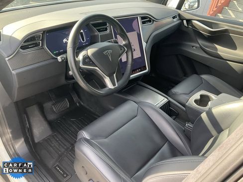 Used 2017 Tesla Model X 75D image 6