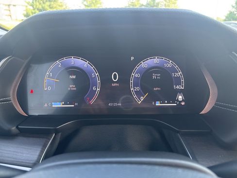 Used 2022 Jeep Grand Cherokee L Limited image 27