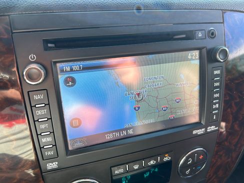 Used 2013 GMC Sierra 2500 Denali w/ Suspension Package, Off-Road image 18