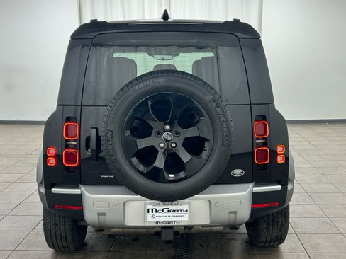 Used 2020 Land Rover Defender 110 HSE image 4