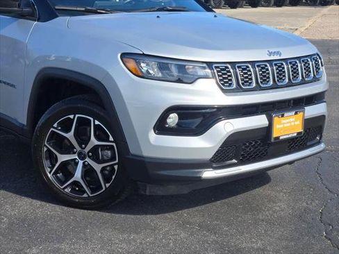 Certified 2025 Jeep Compass Limited AWD/4WD image 2