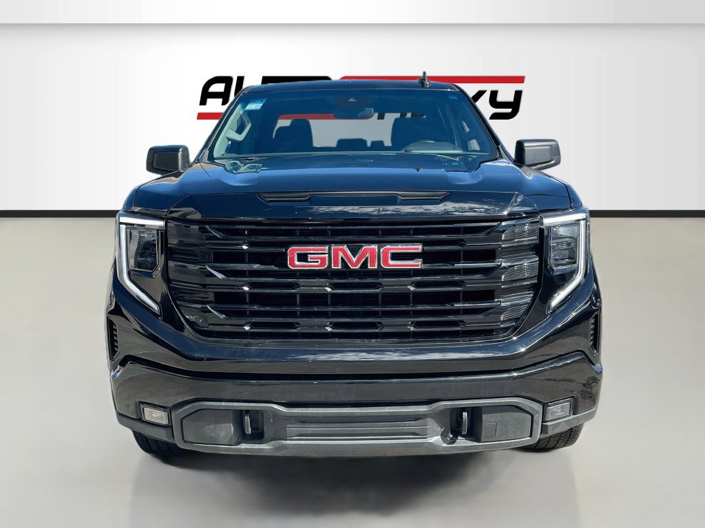 Used 2026 GMC Sierra 1500 Elevation AWD/4WD image 2