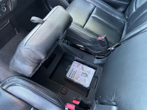 Used 2017 Nissan Titan SV image 21