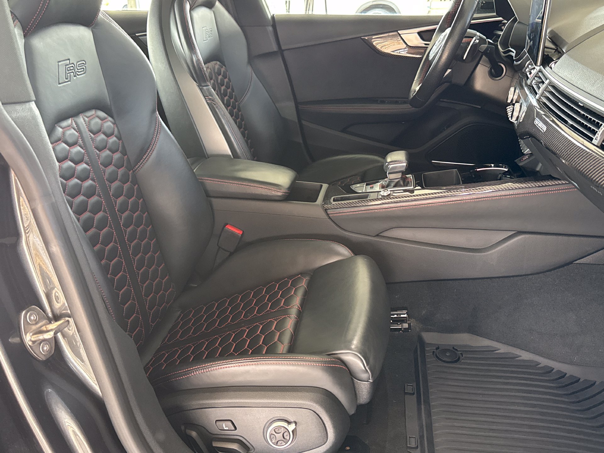 Used 2022 Audi RS 5 Sportback w/ Black Optic Carbon Package AWD/4WD image 21