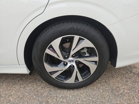 Used 2025 Subaru Legacy Premium AWD/4WD image 22
