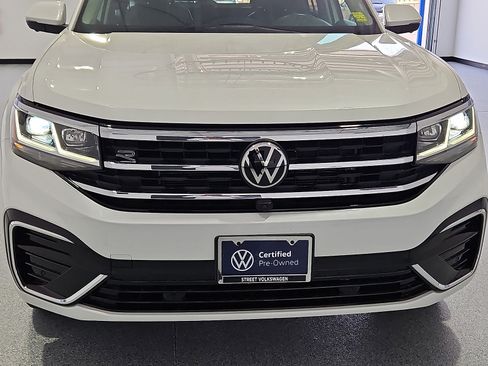 Certified 2023 Volkswagen Atlas SEL Premium AWD/4WD image 10