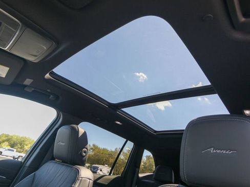 New 2026 Buick Enclave Avenir w/ Super Cruise Package FWD image 22