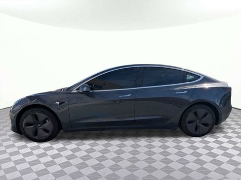 Used 2020 Tesla Model 3 Standard Range Plus RWD image 7