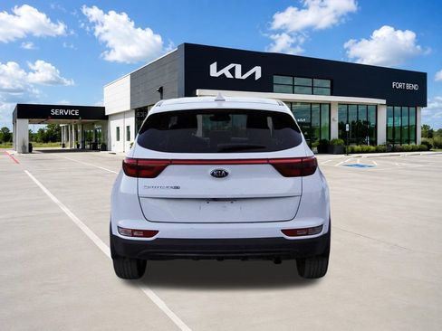 Used 2018 Kia Sportage LX FWD image 6
