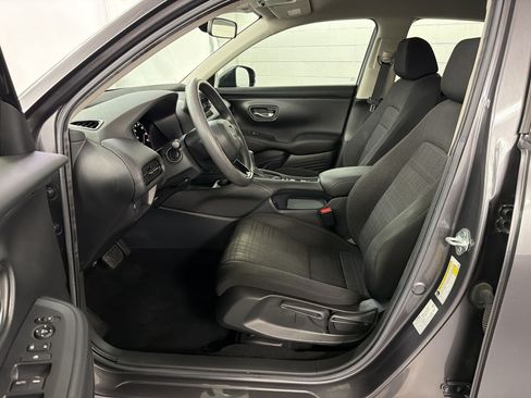 Certified 2024 Honda HR-V LX image 5