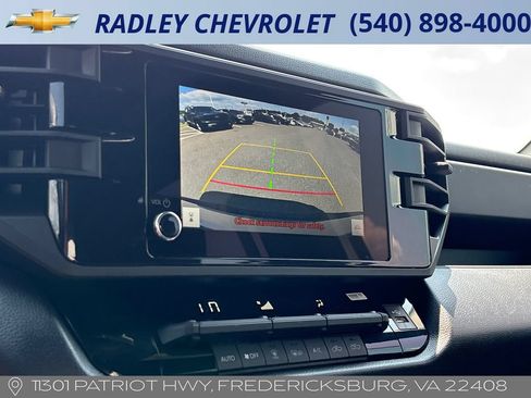 Used 2025 Toyota Tundra SR AWD/4WD image 9